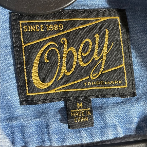 Obey Light Blue Blend Button Down Shirt, Size Medium, Includes Interior Ties - Picture 5 of 6